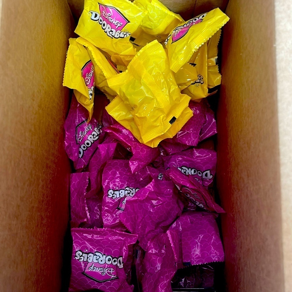 10 UNOPENED DOORABLES - Picture 1 of 1